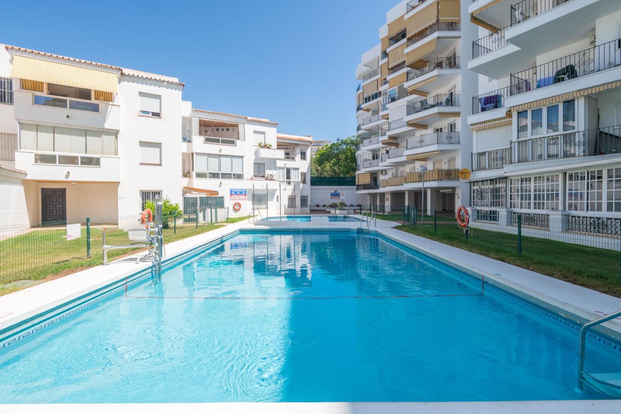 Apartment In Front Of Sea & Center