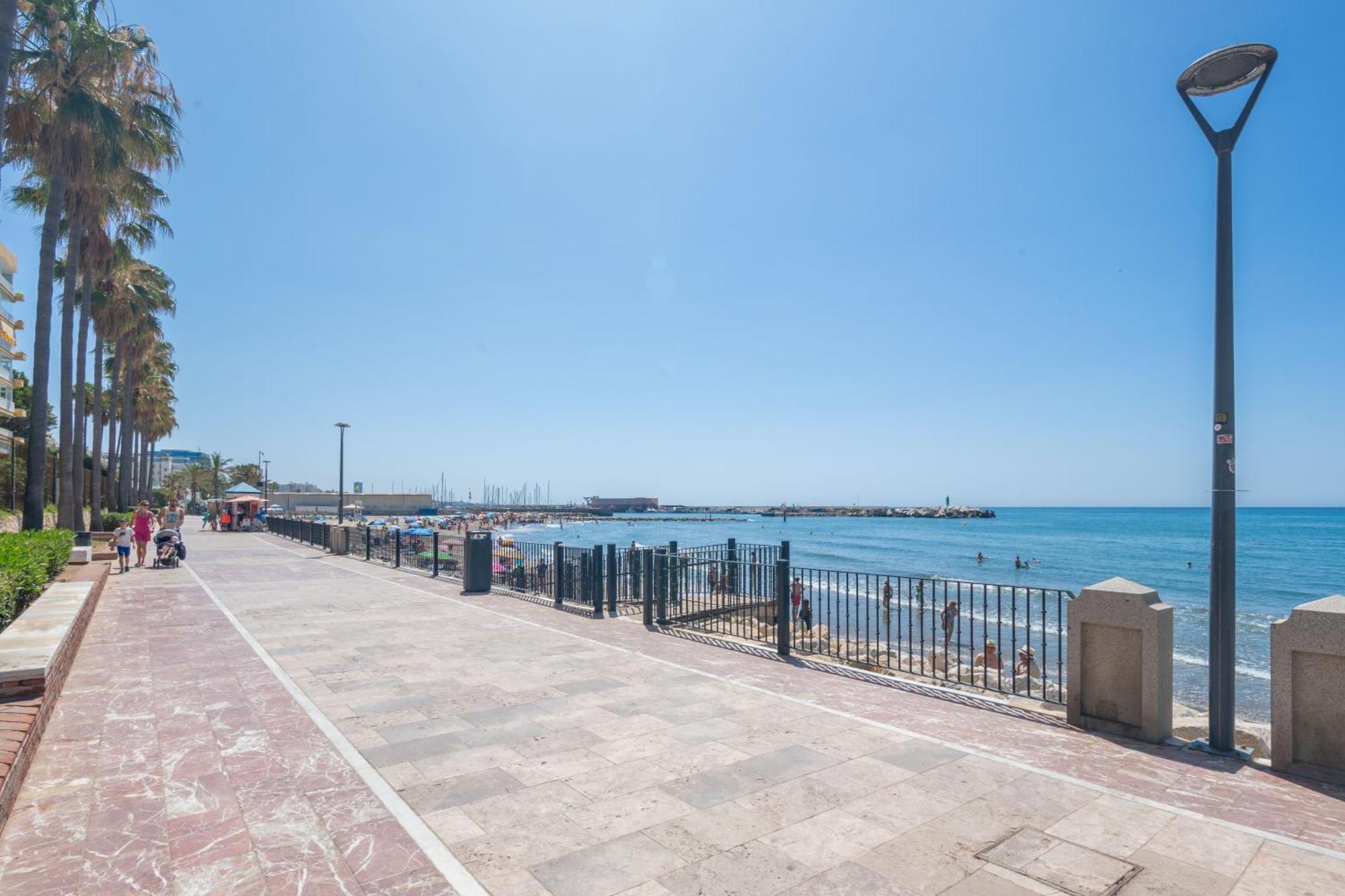 In Front Of Sea & Center Apartamento Marbella